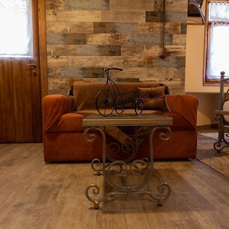Maria'S Boutique Rooms Corinth Room photo