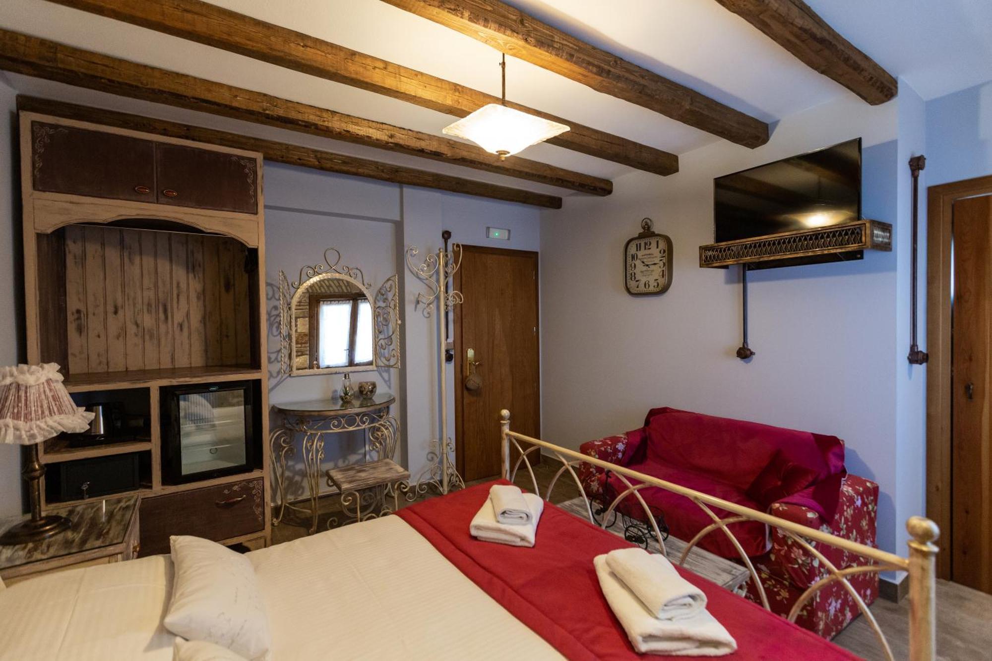 Maria'S Boutique Rooms Corinth Room photo