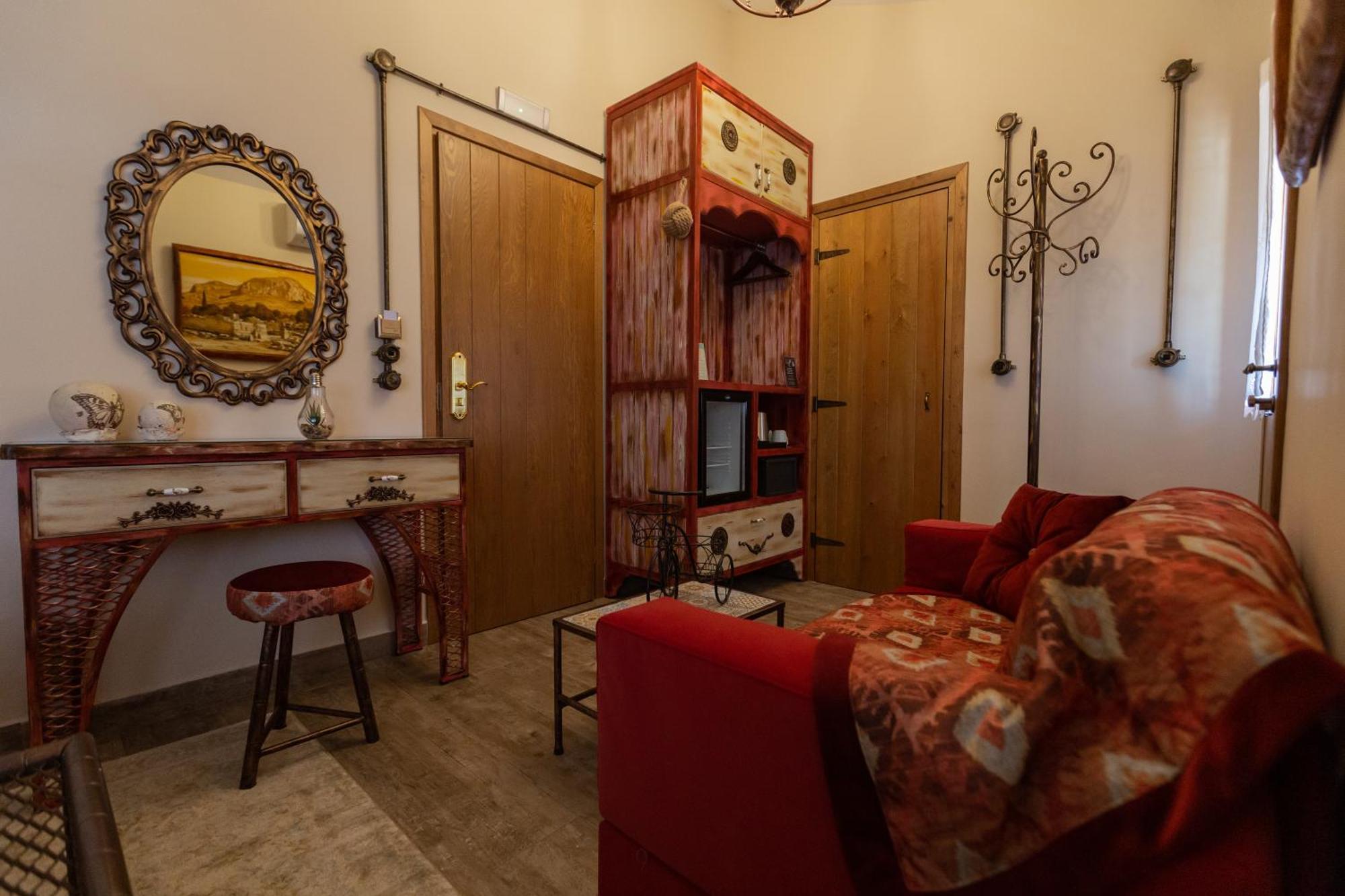 Maria'S Boutique Rooms Corinth Room photo